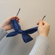 Tạo Kiểu Tóc Wang Ribbon Băng Đô Màu Xanh Navy