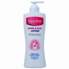 Kem dưỡng da tay và móng tay Aekyung Vaseline 450ml