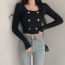 Áo crop top dáng rộng thiết kế nút cổ chữ V LK-G021