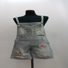 D30102 Wappen quần short denim sọc treo Jumpsuit