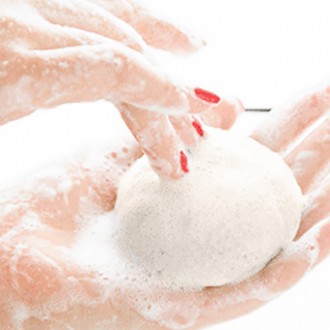 Beauty Shop Konjac Sponge (Trắng)