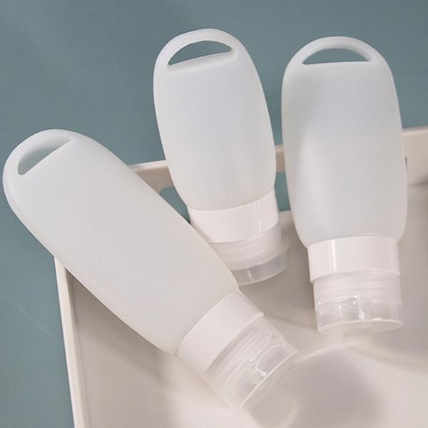 chai silicone rỗng bể bơi