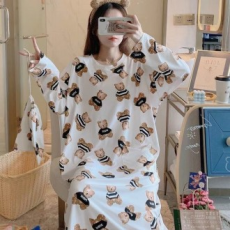 Váy pyjama gấu bông