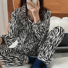 bộ pijama ngựa vằn