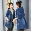 LF68400 Áo khoác denim field denim dài có mũ trùm đầu dáng rộng phong cách cổ điển