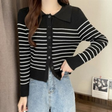 Áo cardigan dệt kim cổ sọc họa tiết HH-D96