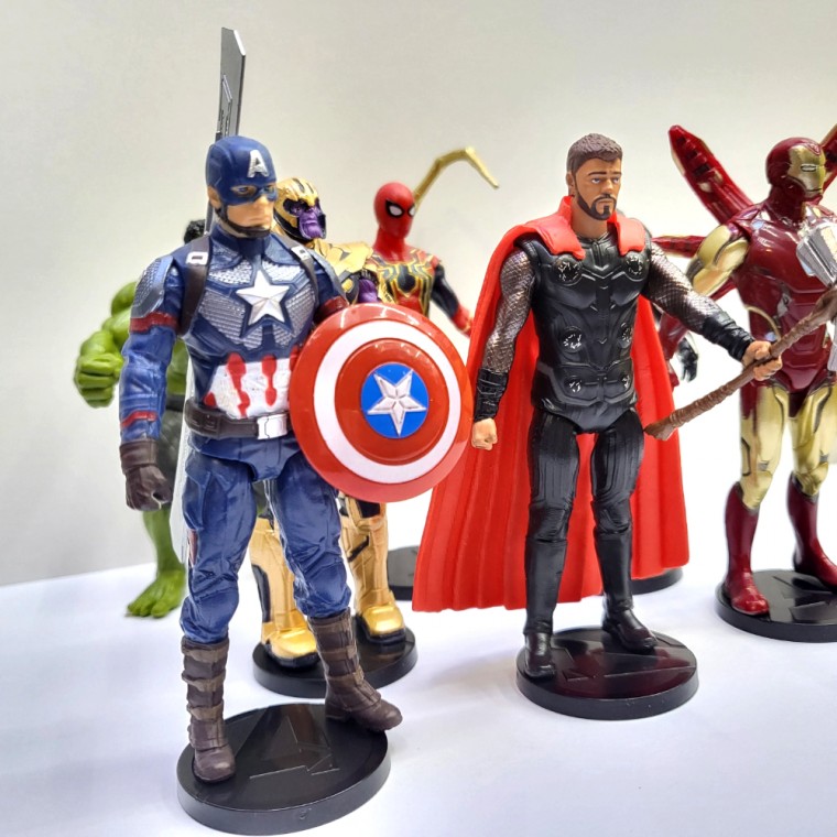 Marvel Avengers 4 inch hình ngẫu nhiên 1 loại bộ sưu tập hàng hóa anh hùng búp bê trang trí