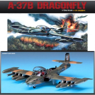 Học Viện Nhựa Model 1 đến 72 A-37B Dragonfly (12461)